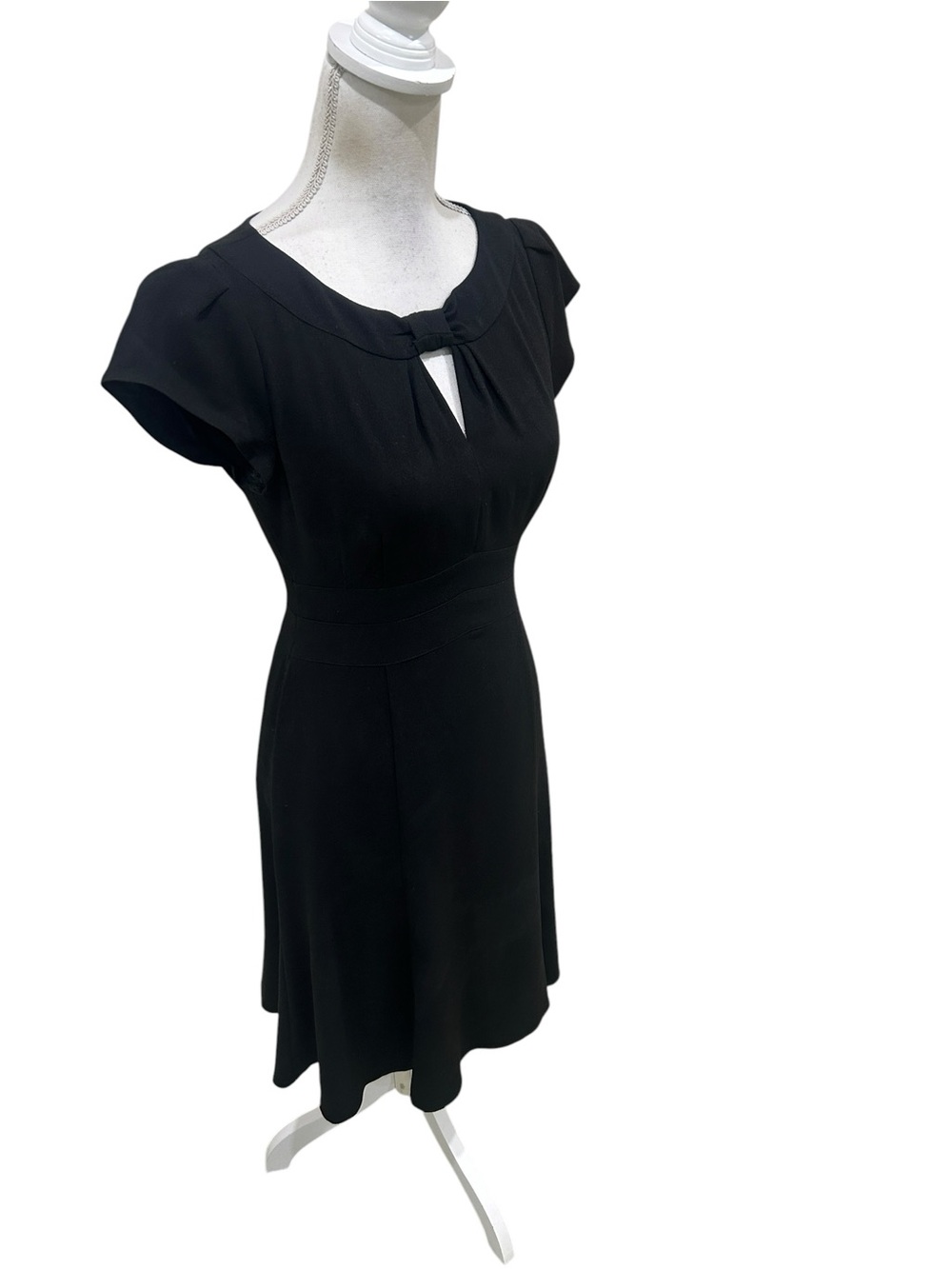 Nanette Lepore Black Fit-and-Flare Dress Bow Neckline cap sleeve lined size 6 - Picture 3 of 10